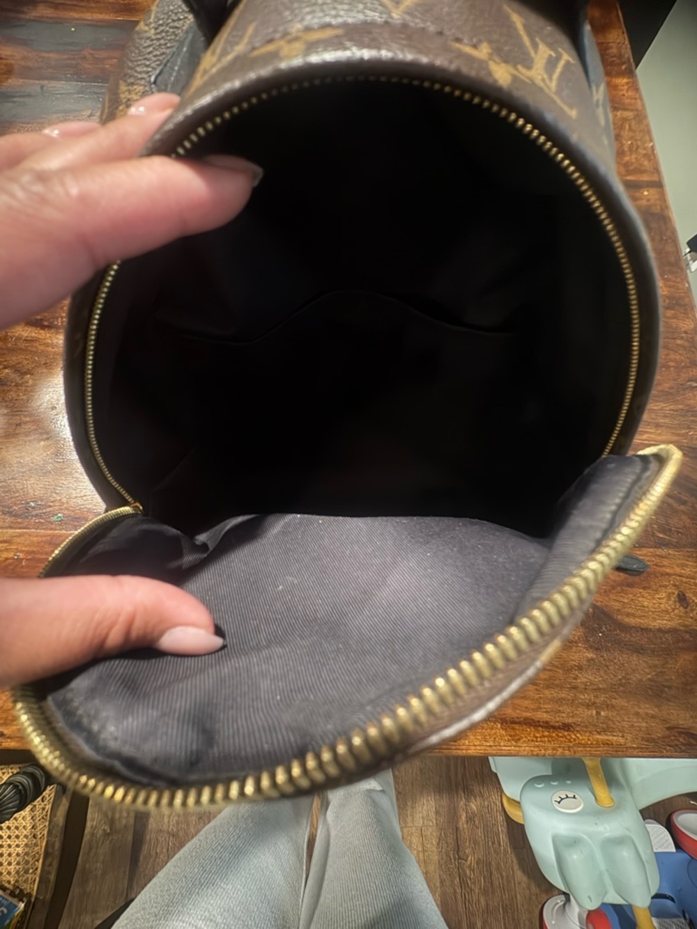 Louis Vuitton Palm Spring Mini Backpack MM - Picture 11 of 14